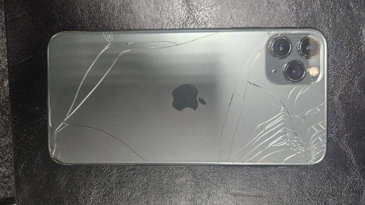 Vende-se IPhone 11pro Max 