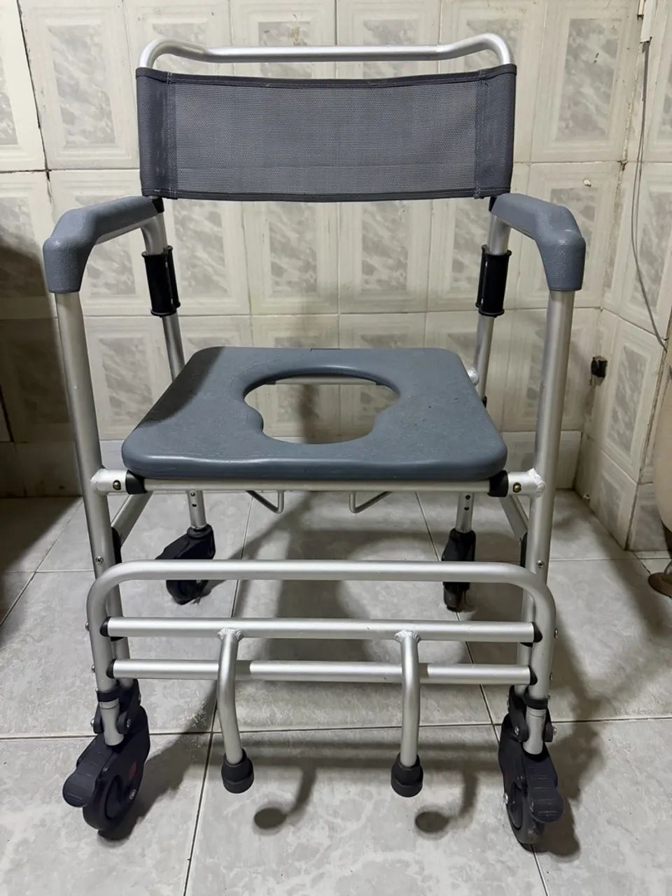 Cadeira de banho desmontável 