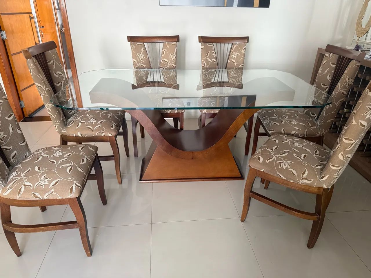 VENDO MESA C/ 6 CADEIRAS  - Foto 4