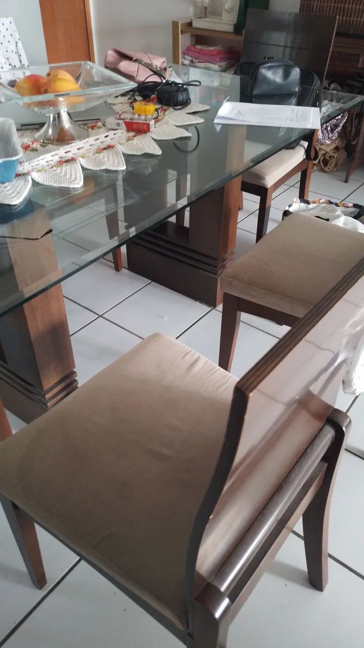 Mesa COM. 6 CADEIRAS
