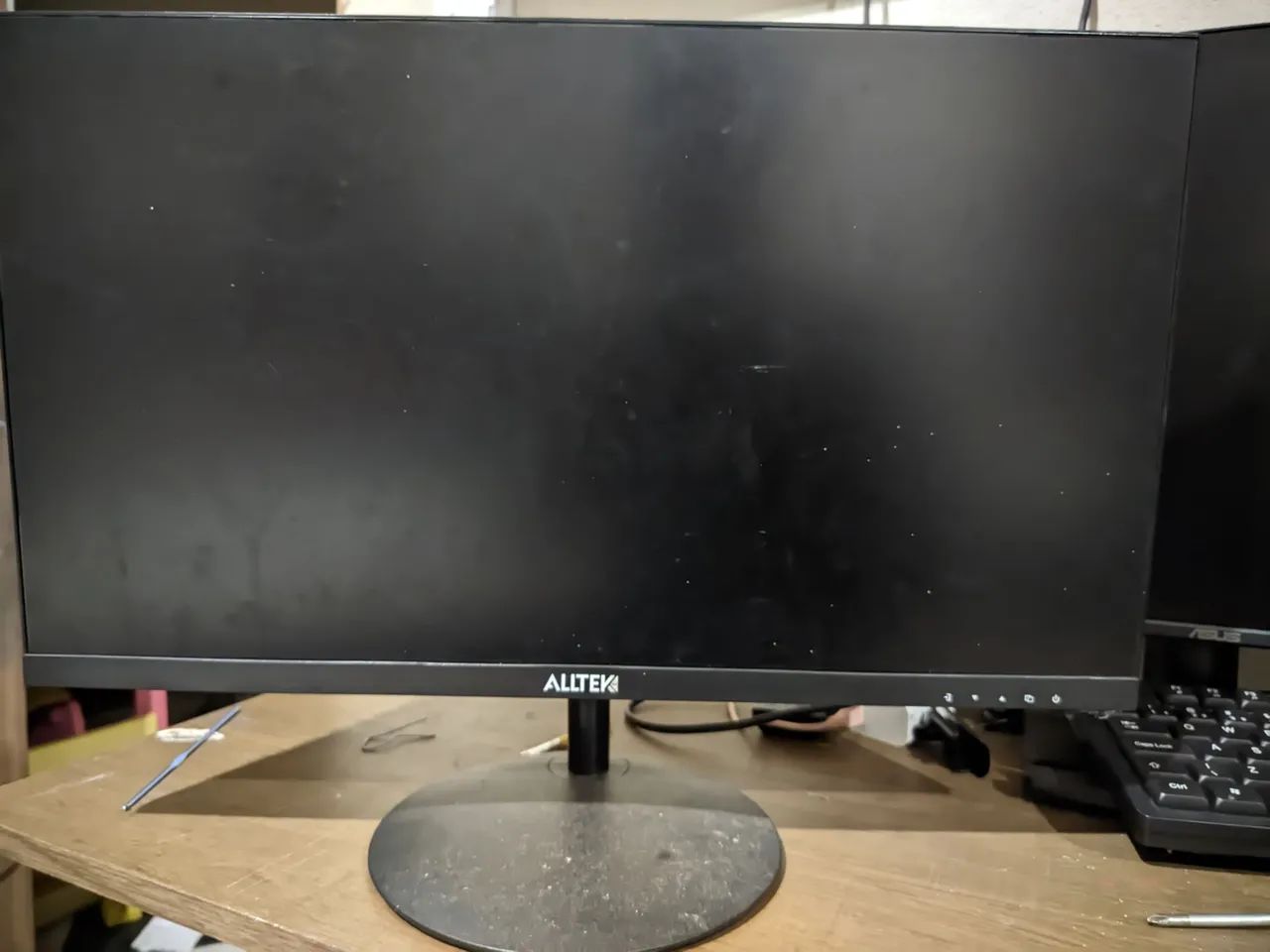 Monitor ALLTEK 21,5" - avaria 