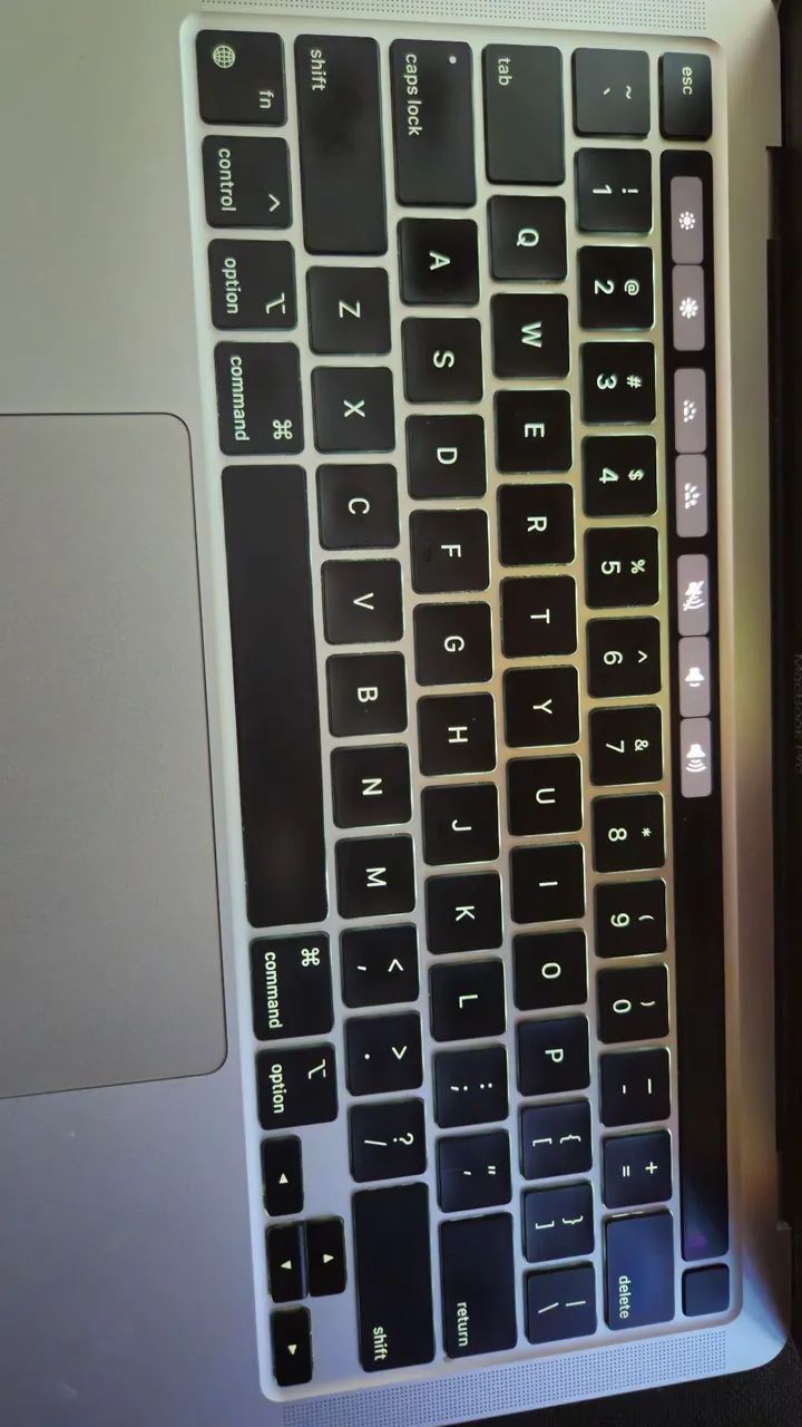 Macbook pro m1 8gb ram 512gb  - Foto 3