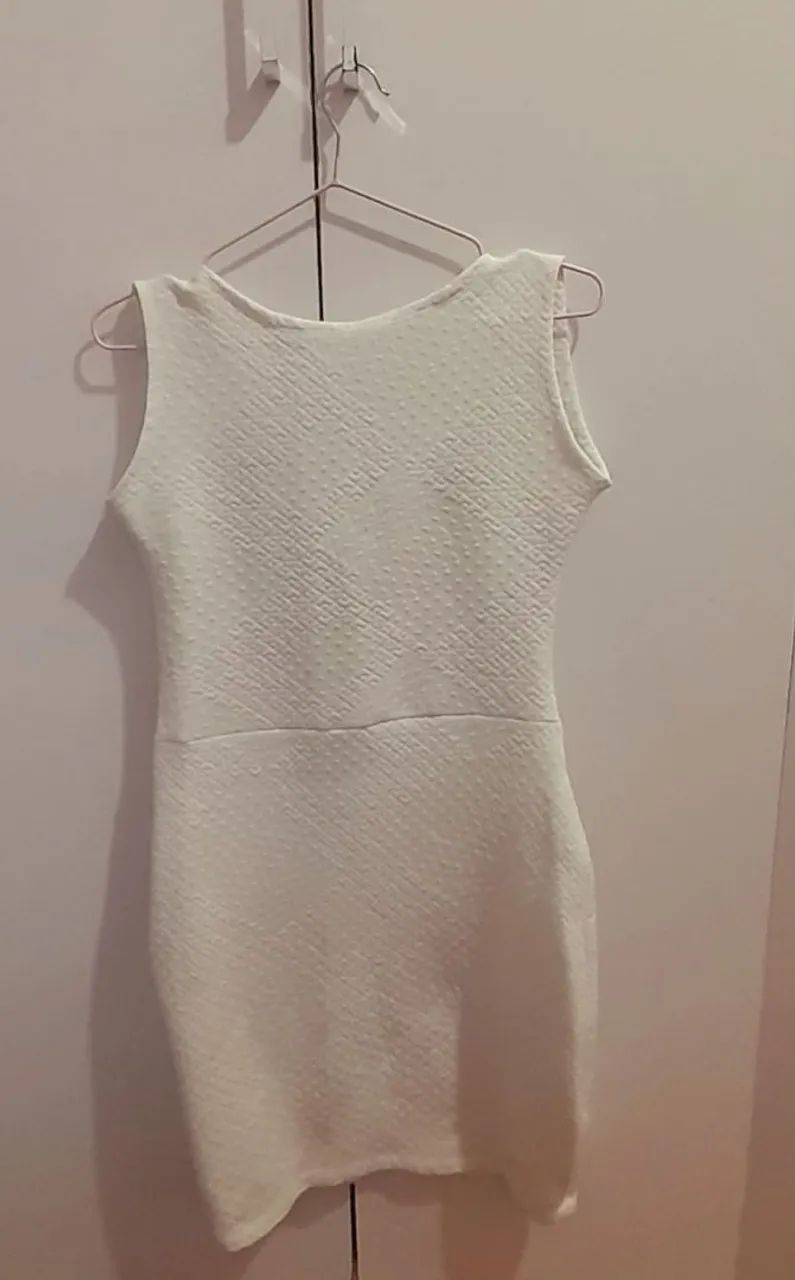 Vestido Branco tam P/M  - Foto 5