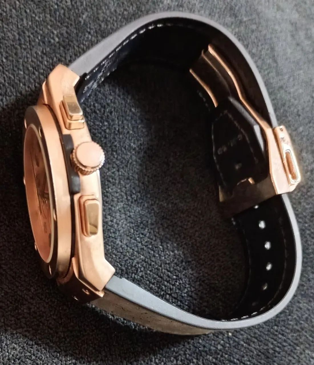 Relógio Hublot Geneve pulseira de couro  - Foto 6