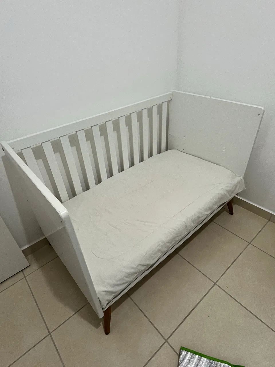 Vende-se berço/cama com colchão - Foto 3