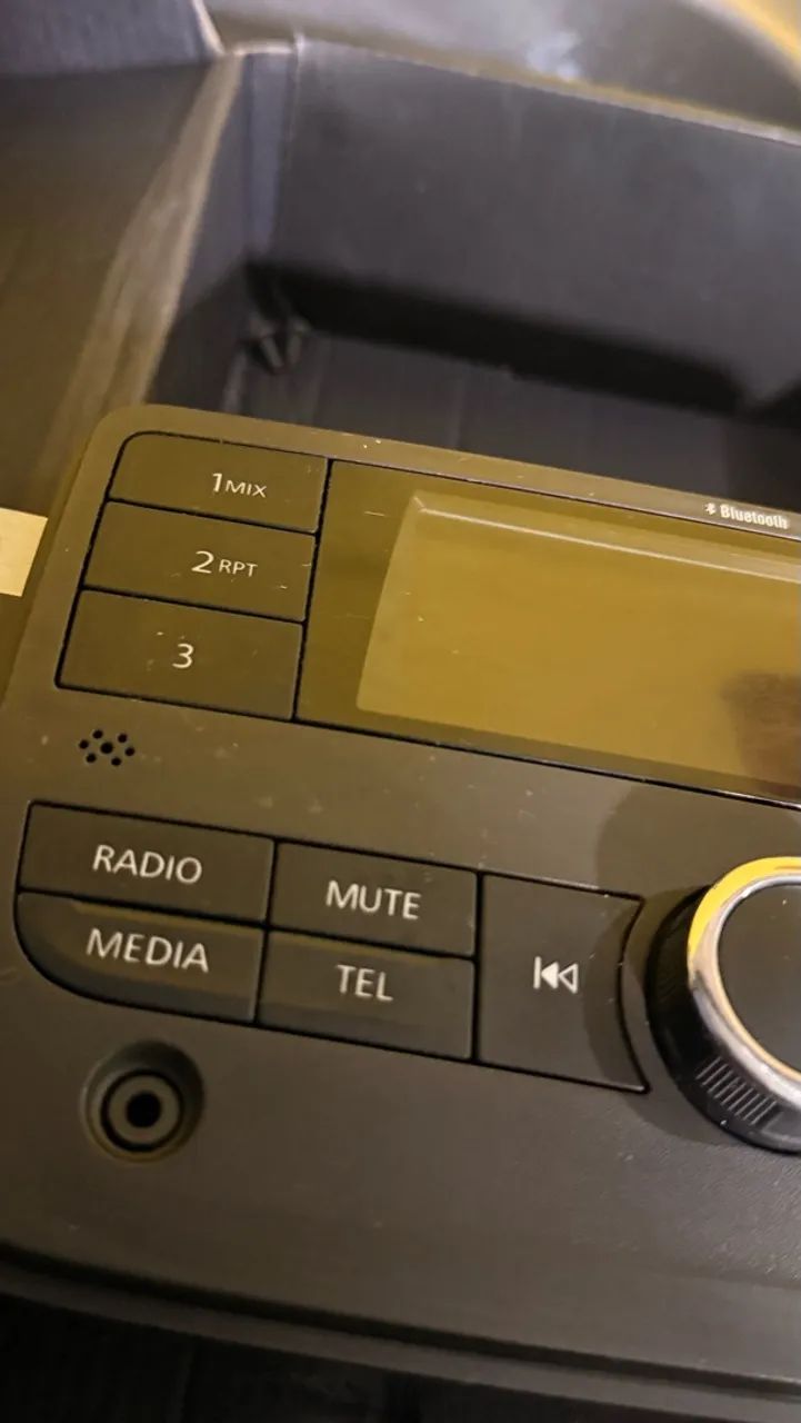 Multimidia original kwid  - Foto 3