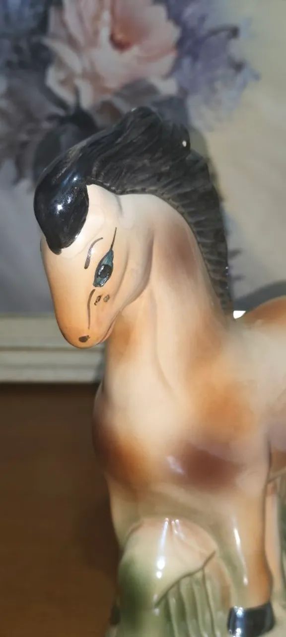 Cavalo de Louça Decorativo 27 cm - Foto 4