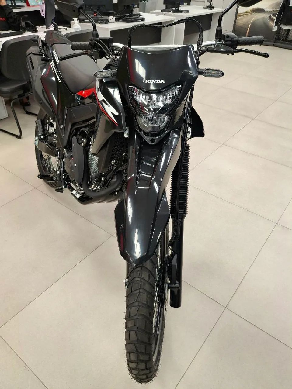 XR 300 TORNADO