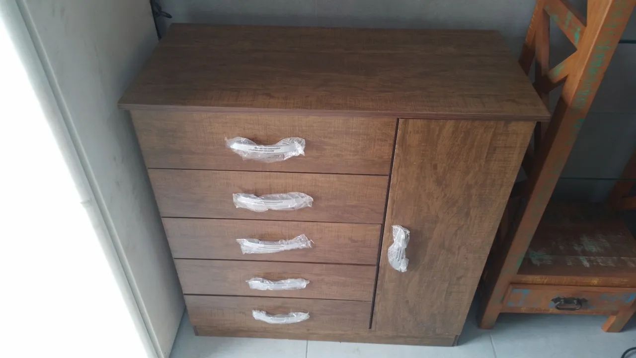 Cômoda com sapateira 5 gavetas