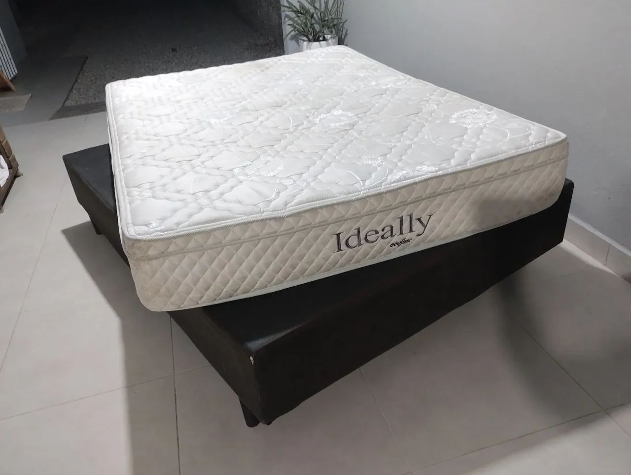 Cama box casal padrão base mais colchão box entrego ler anúncio  - Foto 6