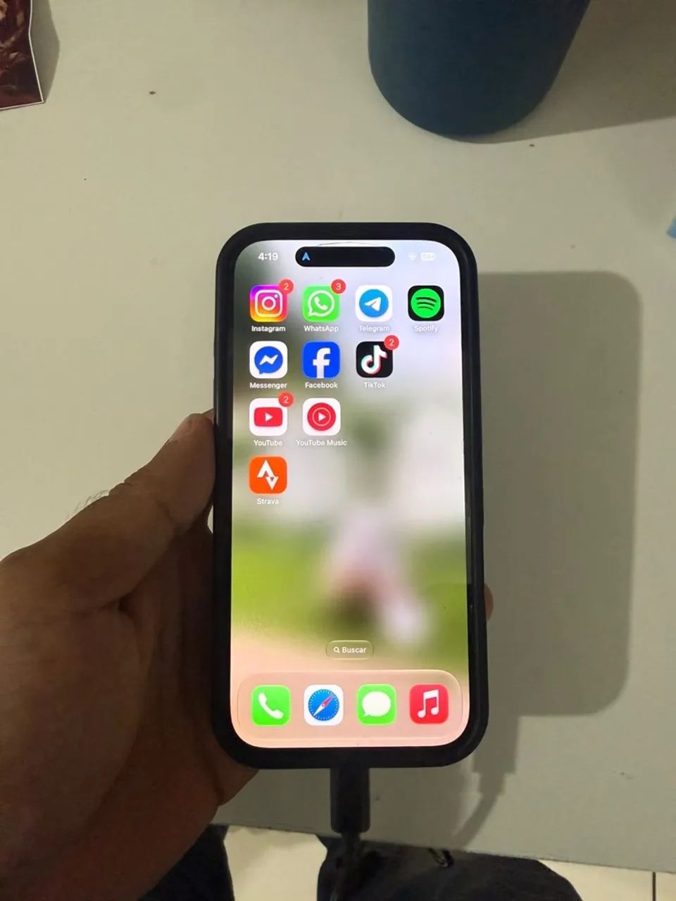 iPhone 16