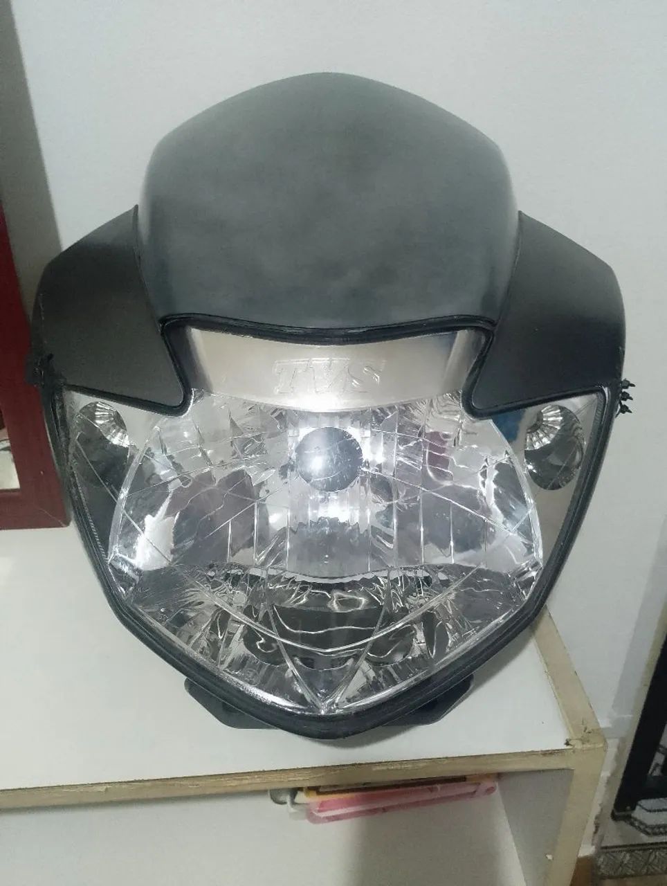 Farol com carenagem da apache 150c