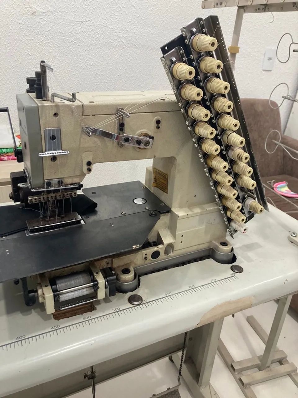 Máquina de lastex 12 agulha  mas uso 6  - Foto 2