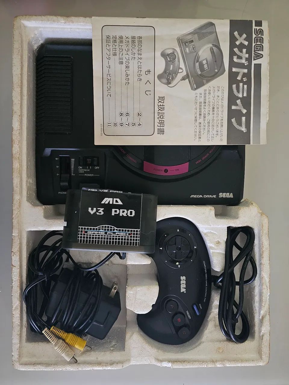 Mega drive 2 japonês na caixa com manual everdrive - Consoles de