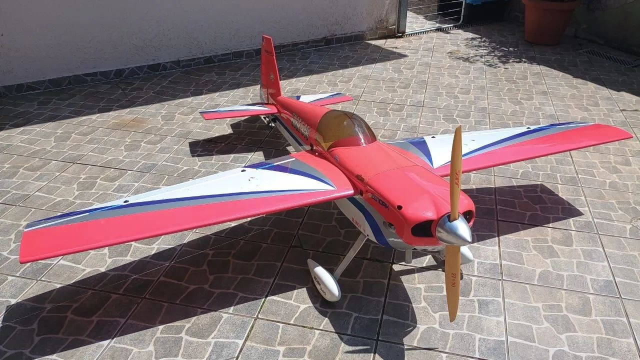 Aeromodelo Edge 540 33% 100cc hangar 9  - Foto 2