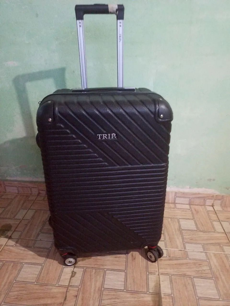 Vendo mala de viagem usada mais em bom estado 