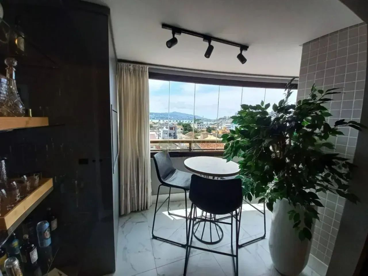 Apartamento Mobiliado com 3 quartos para Alugar em Florianópolis/SC! - Foto 4