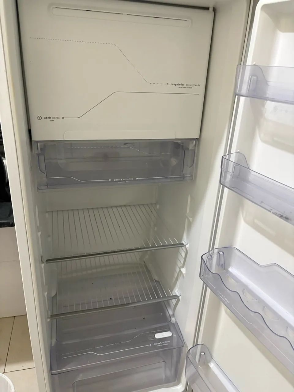 Geladeira com defeito  - Foto 3
