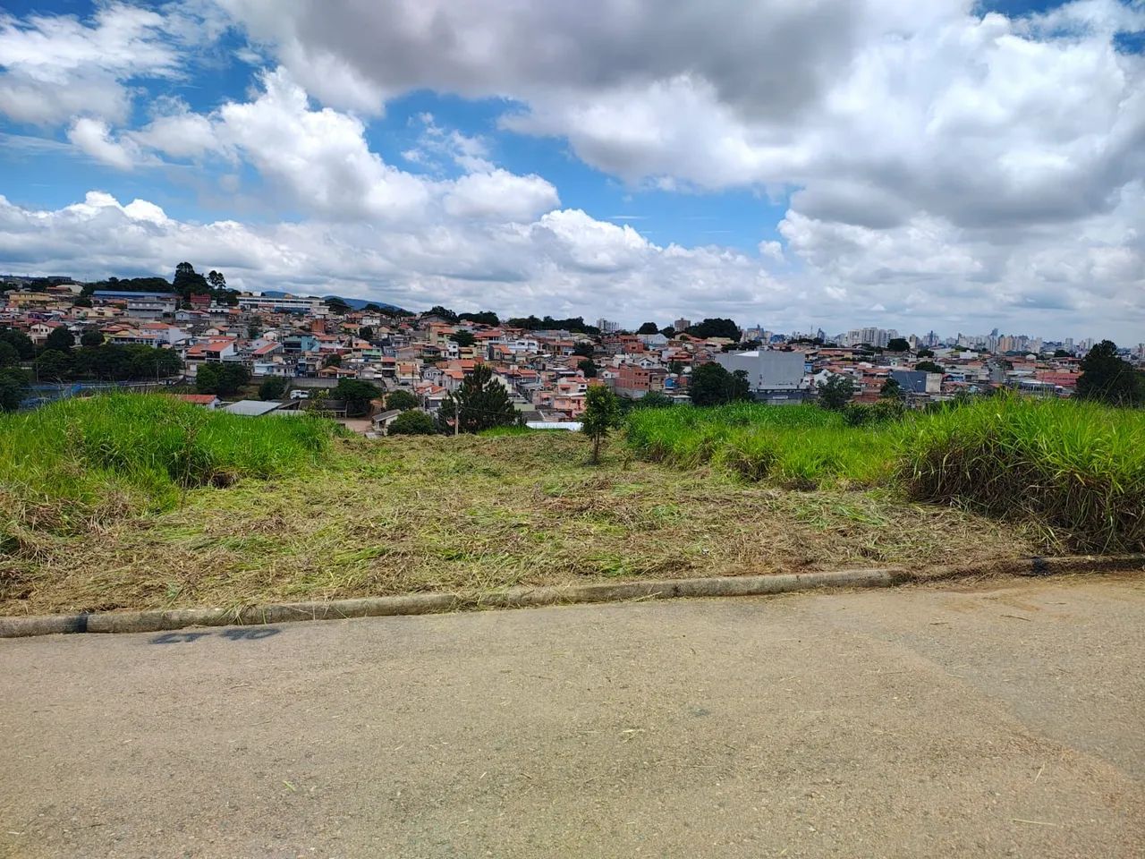 Vendo lote por 235 mil - Foto 2