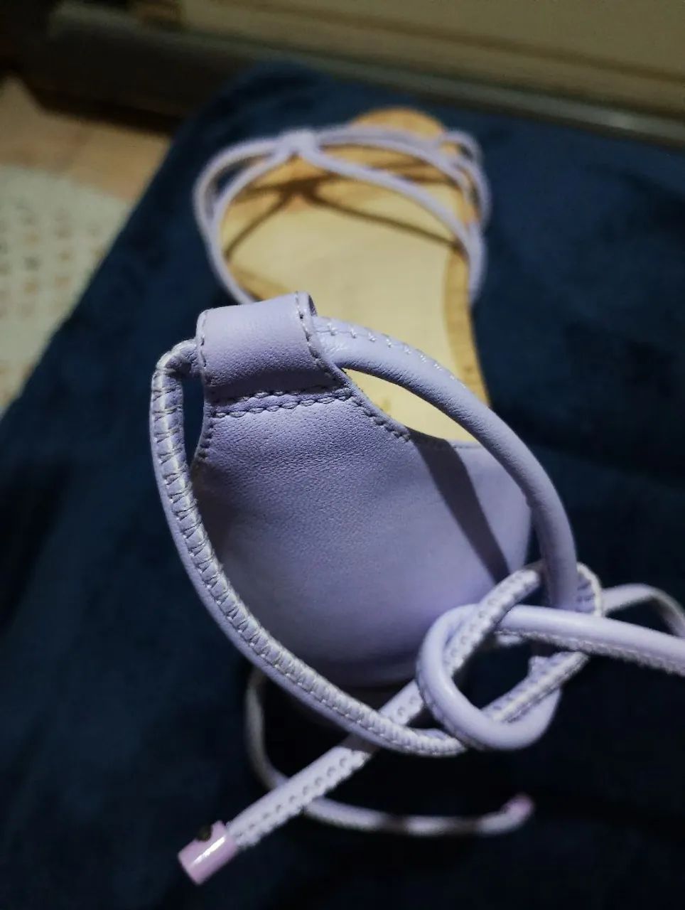 Sandália Schutz n 39 50 reais  - Foto 2