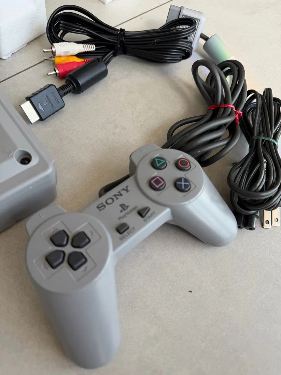 PlayStation 1 modelo SCPH5000 CIB - Foto 3