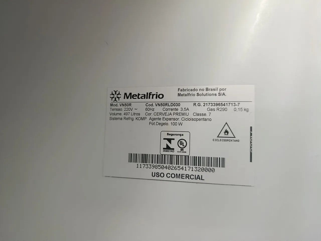 Cervejeira vertical expositora 220 volts 497 litros marca