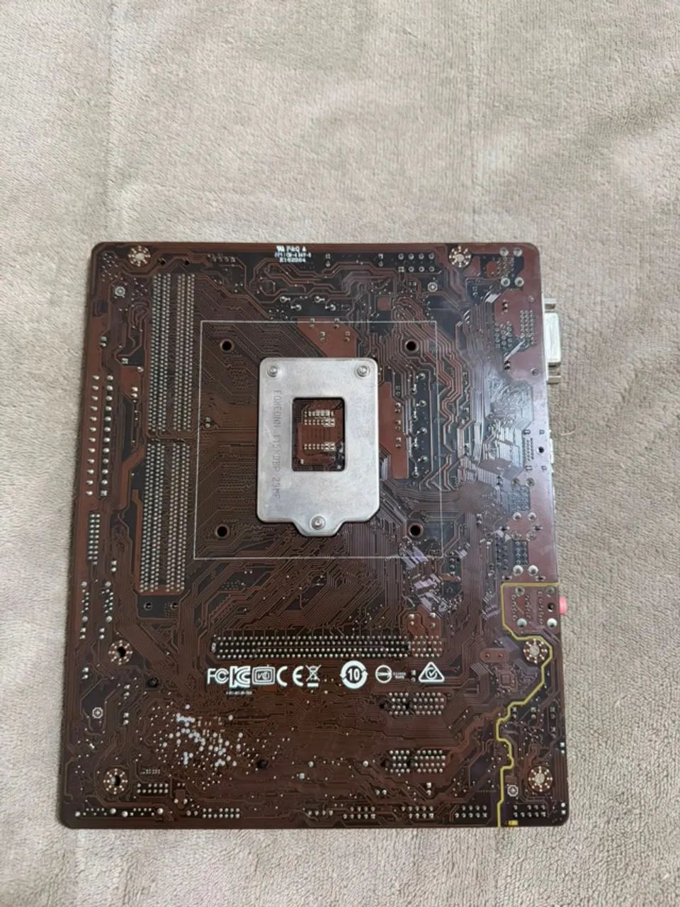 Kit Placa-mãe MSI H310M PRO-VDH + Processador Intel Core i5-9400F - Foto 2