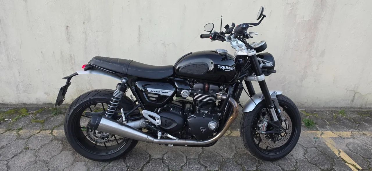 Triumph Speed Twin 1200 - Foto 2