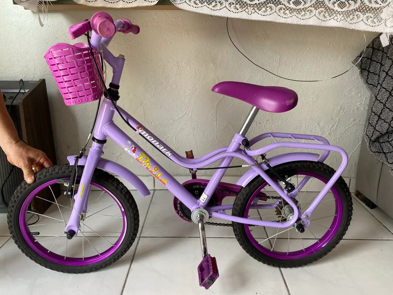 Vendo bicicleta infantil com pouco tempo de uso 
