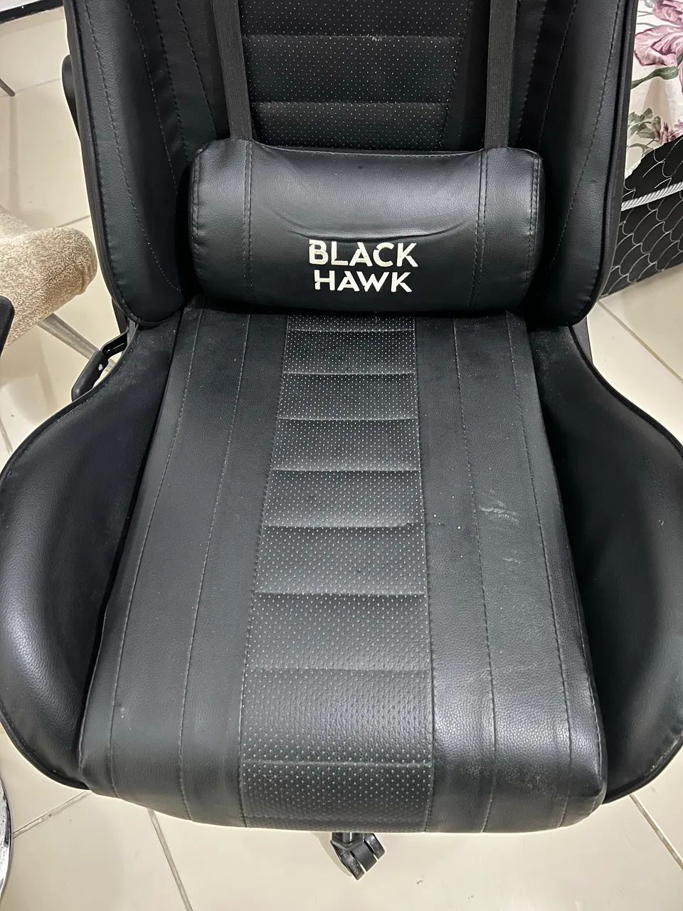 Cadeira gamer black hawk linda nova zerada  - Foto 2