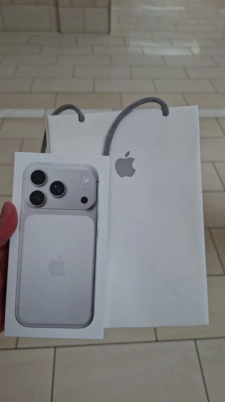 iPhone 17 Pro Silver 256 GB Lacrado, 1 Ano de garantia apple