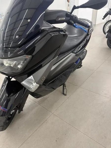 YAMAHA NMAX 2019 - Foto 2