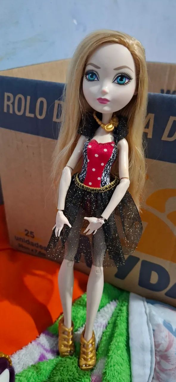 Apple white > ever after high 