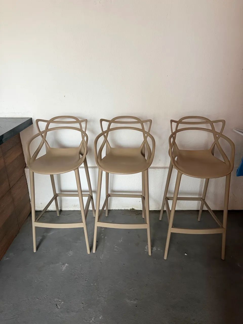 Conjunto de 3 banquetas modelo Allegra