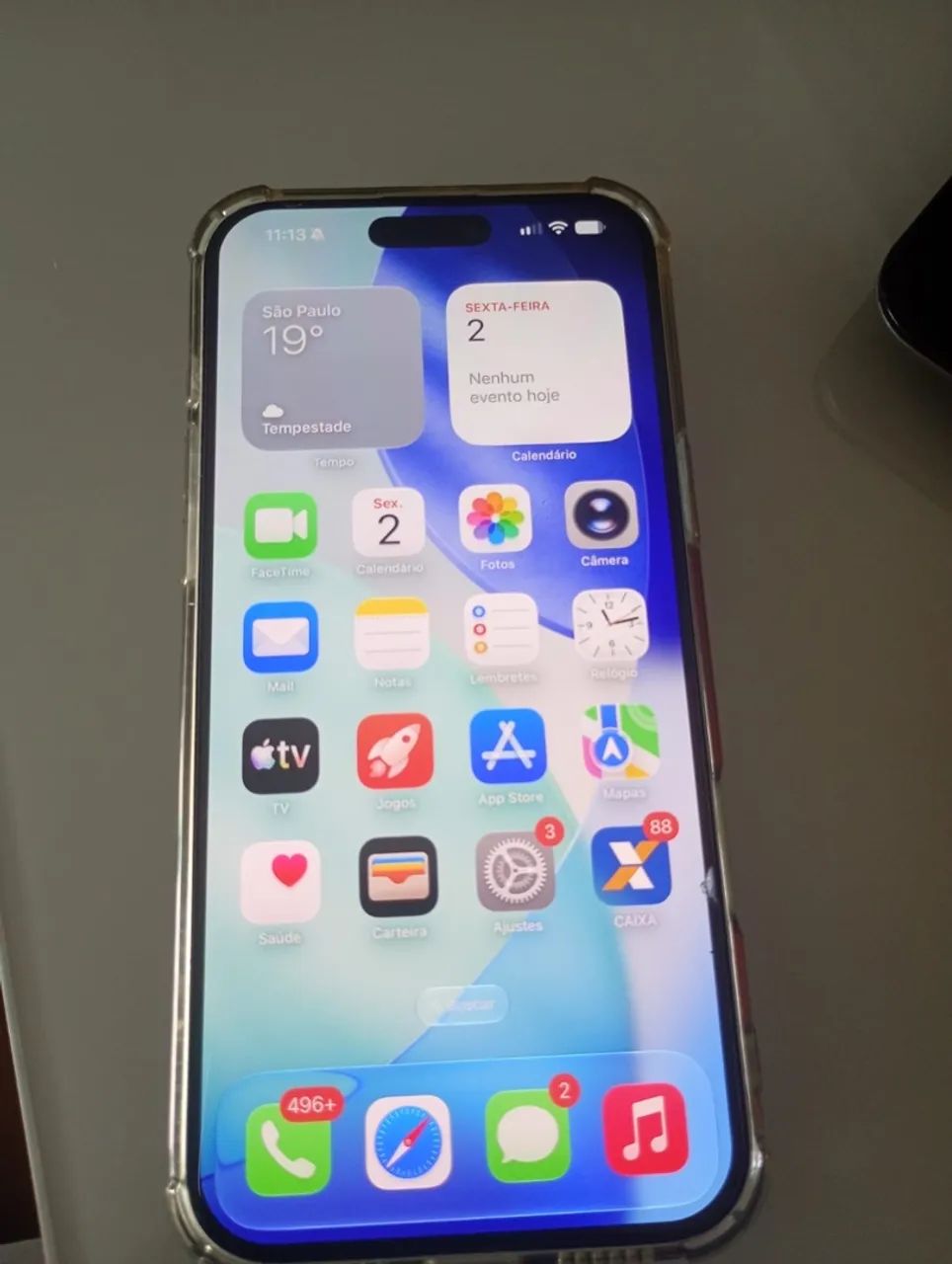 Vendo celular iPhone 16 pro max semi novo excecente