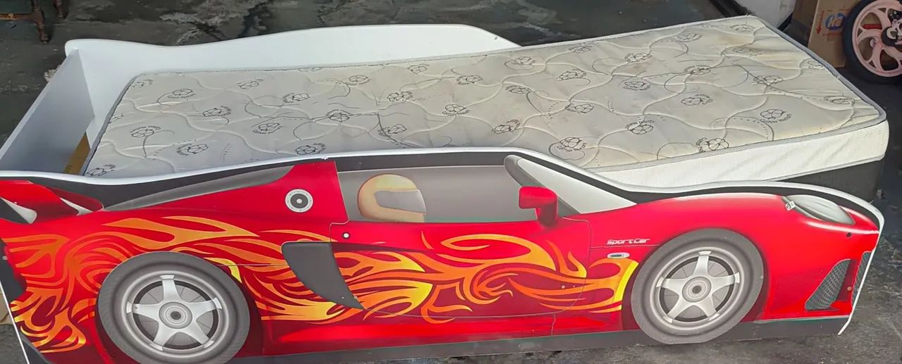 Cama de solteiro(Não é mini) tema carros com colchão super nova - Foto 2