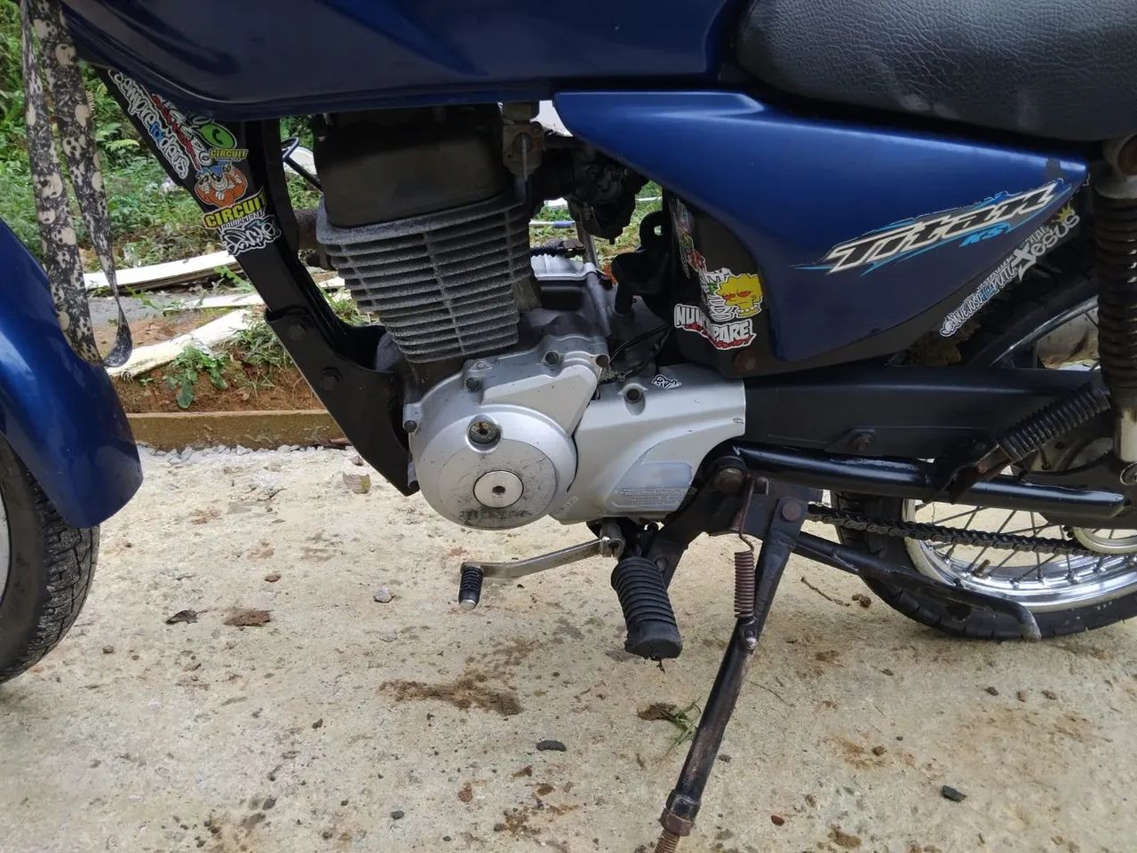 Vendo Titan 2006 - Foto 5