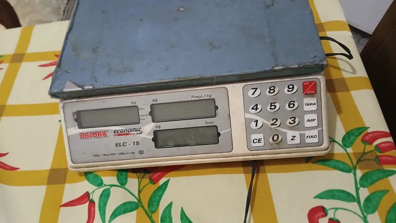 Balança pesa até 15kg