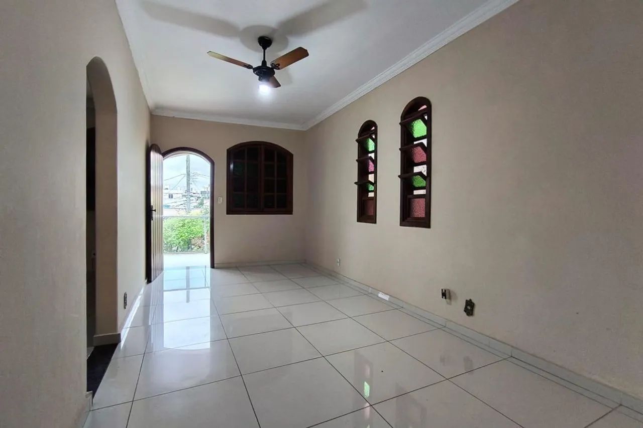 Casa à Venda - União, 3 Quartos, 360 m2 - Foto 2