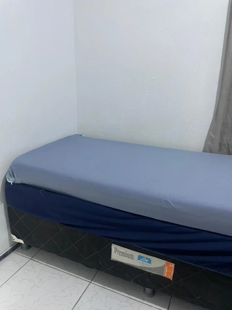 CAMA SOLTEIRO EM PERFEITO ESTADO