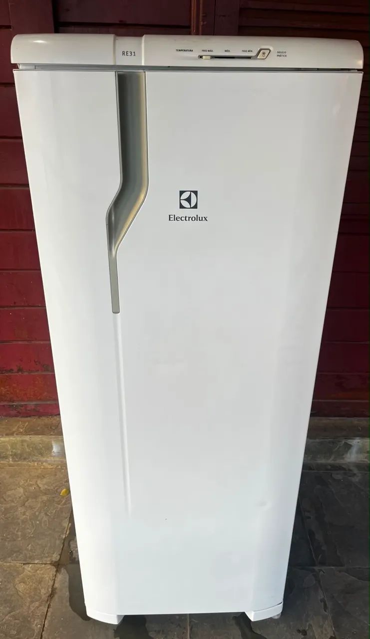 Geladeira Electrolux semi nova