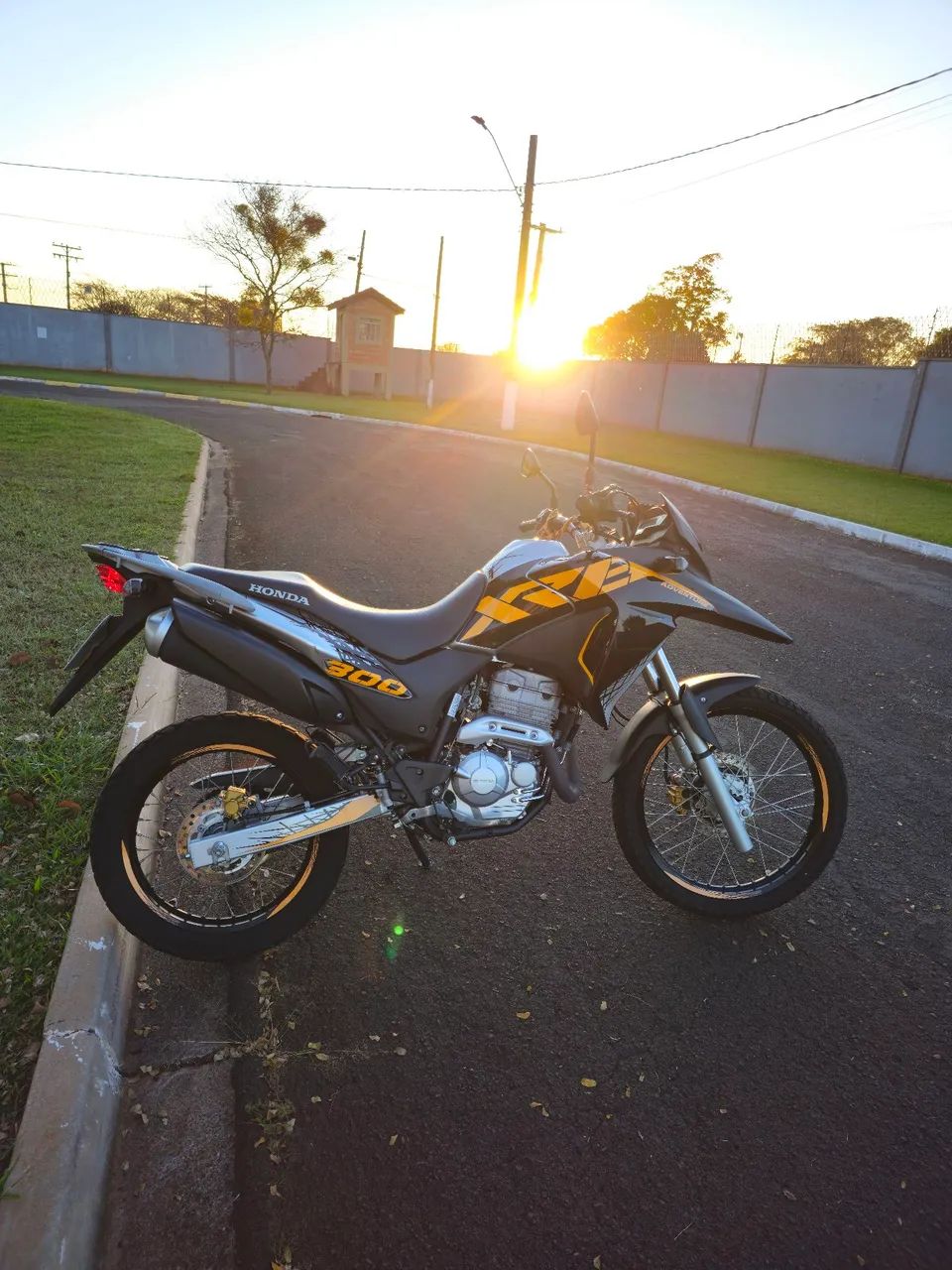 XRE. 300. ADVENTURE   - Foto 2