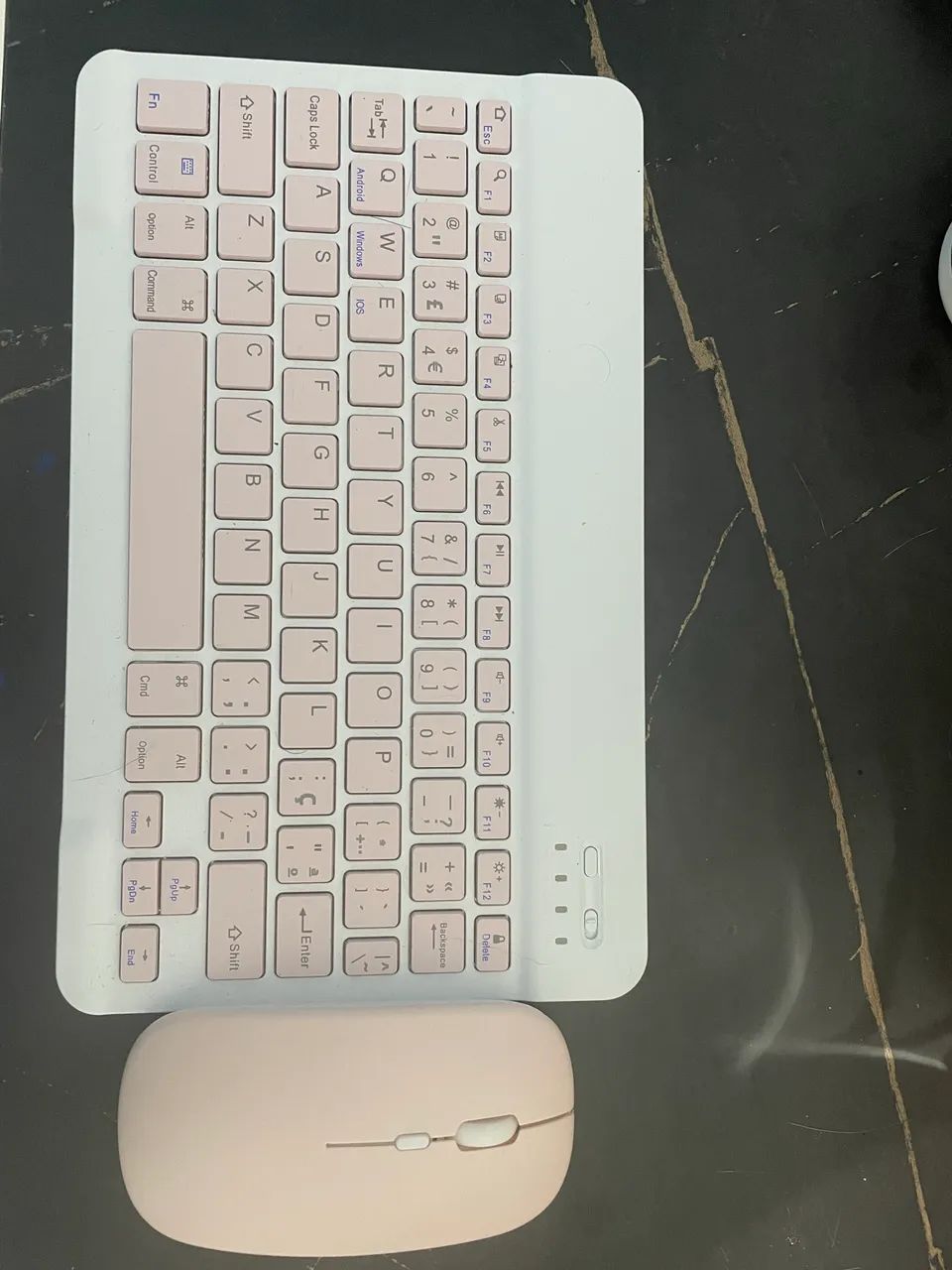 Teclado e mouse para tablet 
