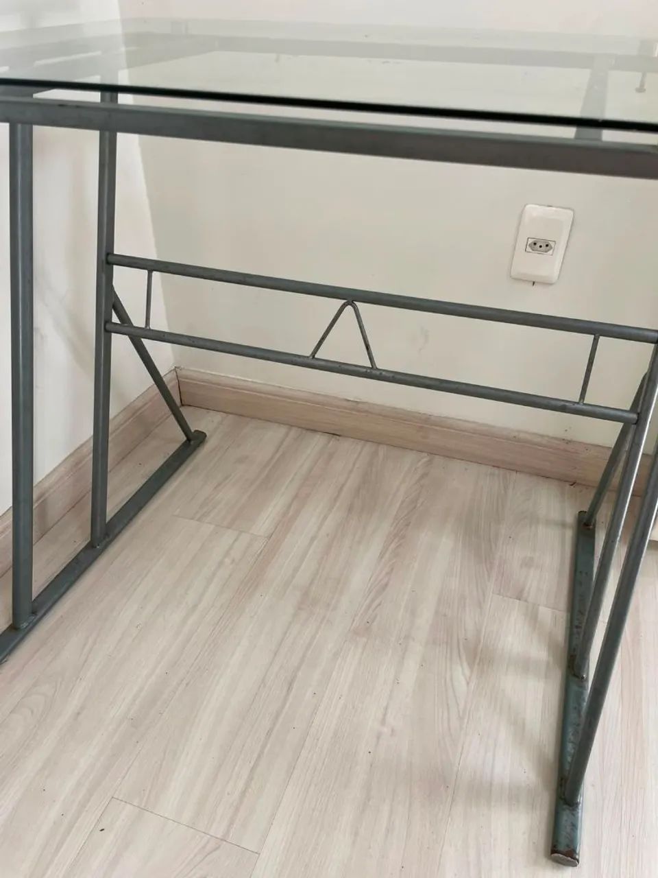 Mesa de vidro e metal  para escritório  - Foto 5