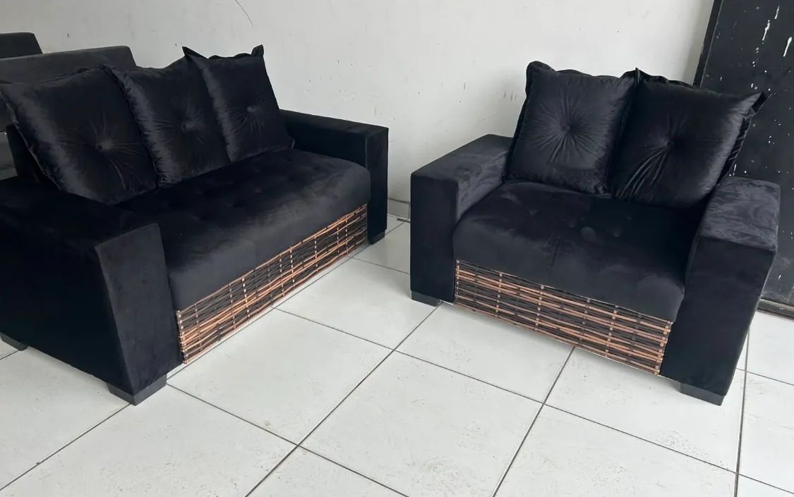Conjunto 2 e 3 lugares com almofadas 