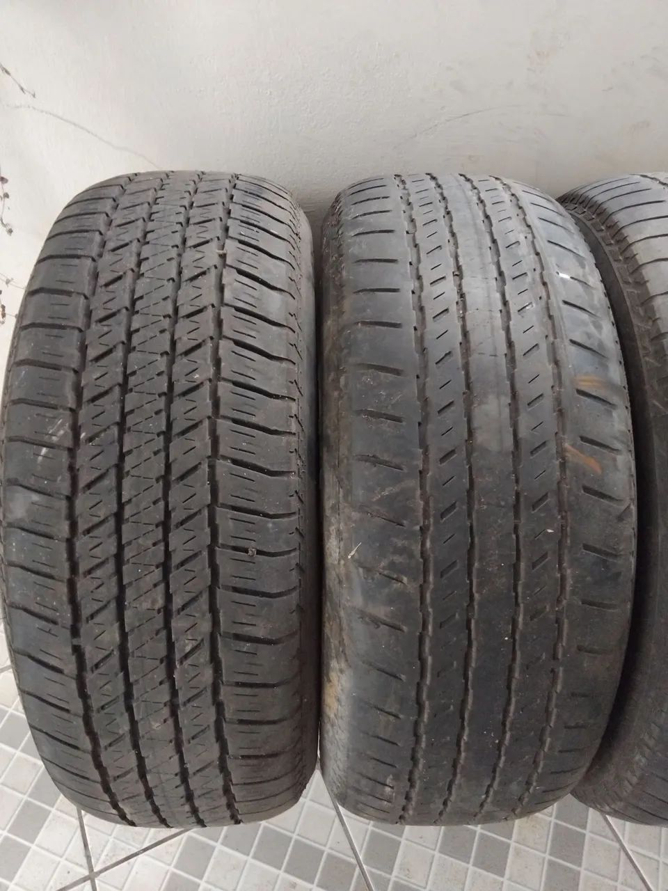 VENDO LOTE DE PNEUS USADOS