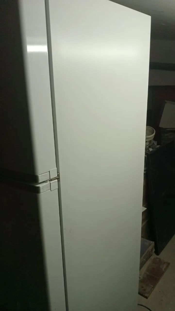 GELADEIRA 