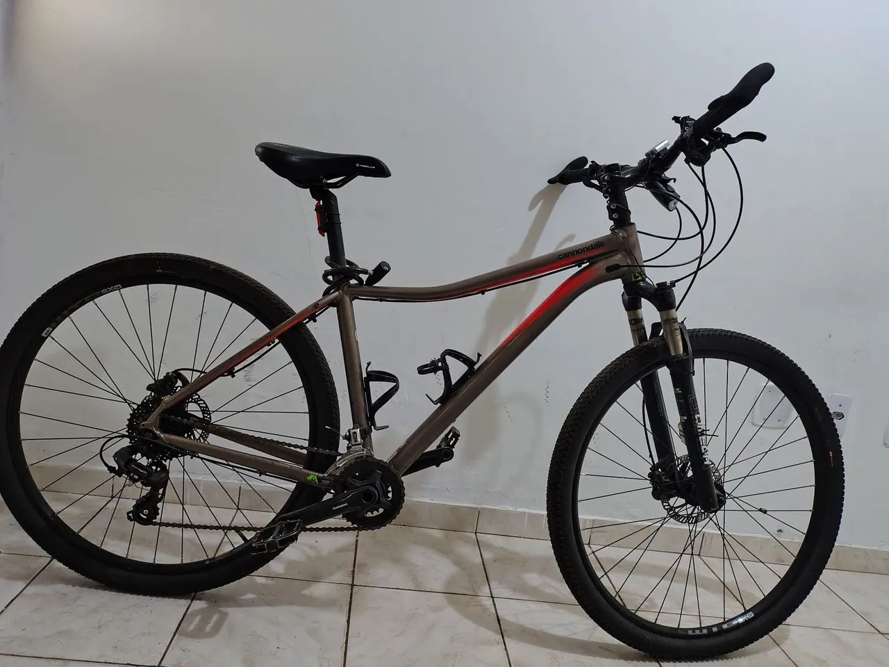 Bicicleta cannodale tango 5. - Foto 4