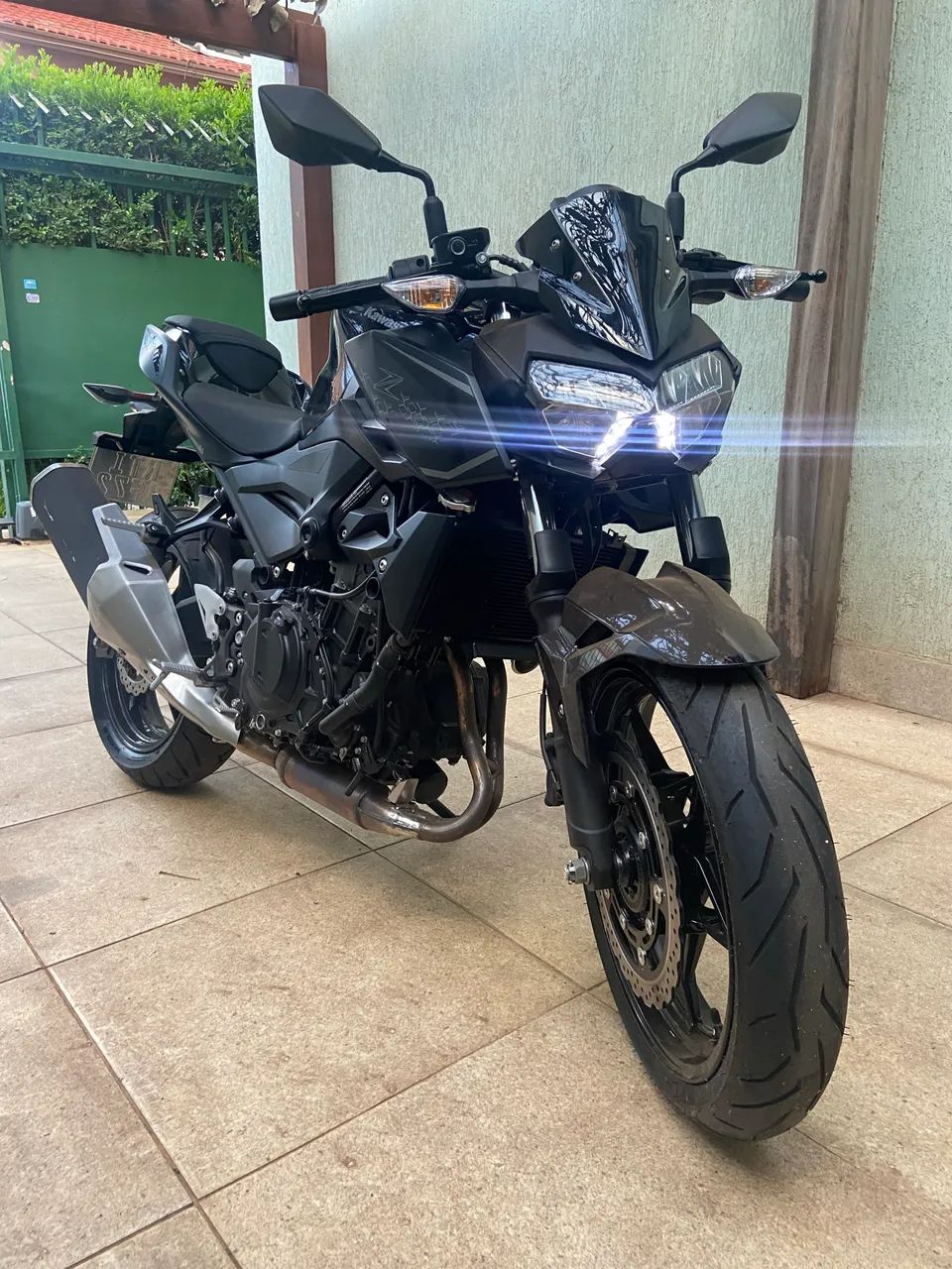 Kawasaki Z 400  - Foto 4