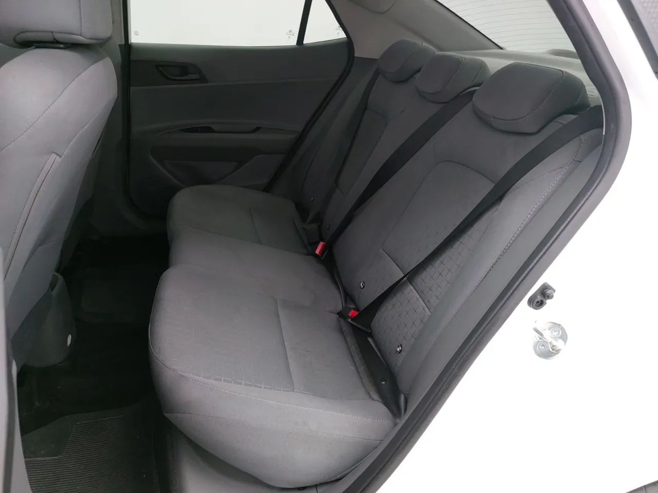 Hyundai HB20S Comfort Plus 1.0 TB Flex 12V Mec., foto 17 de 18